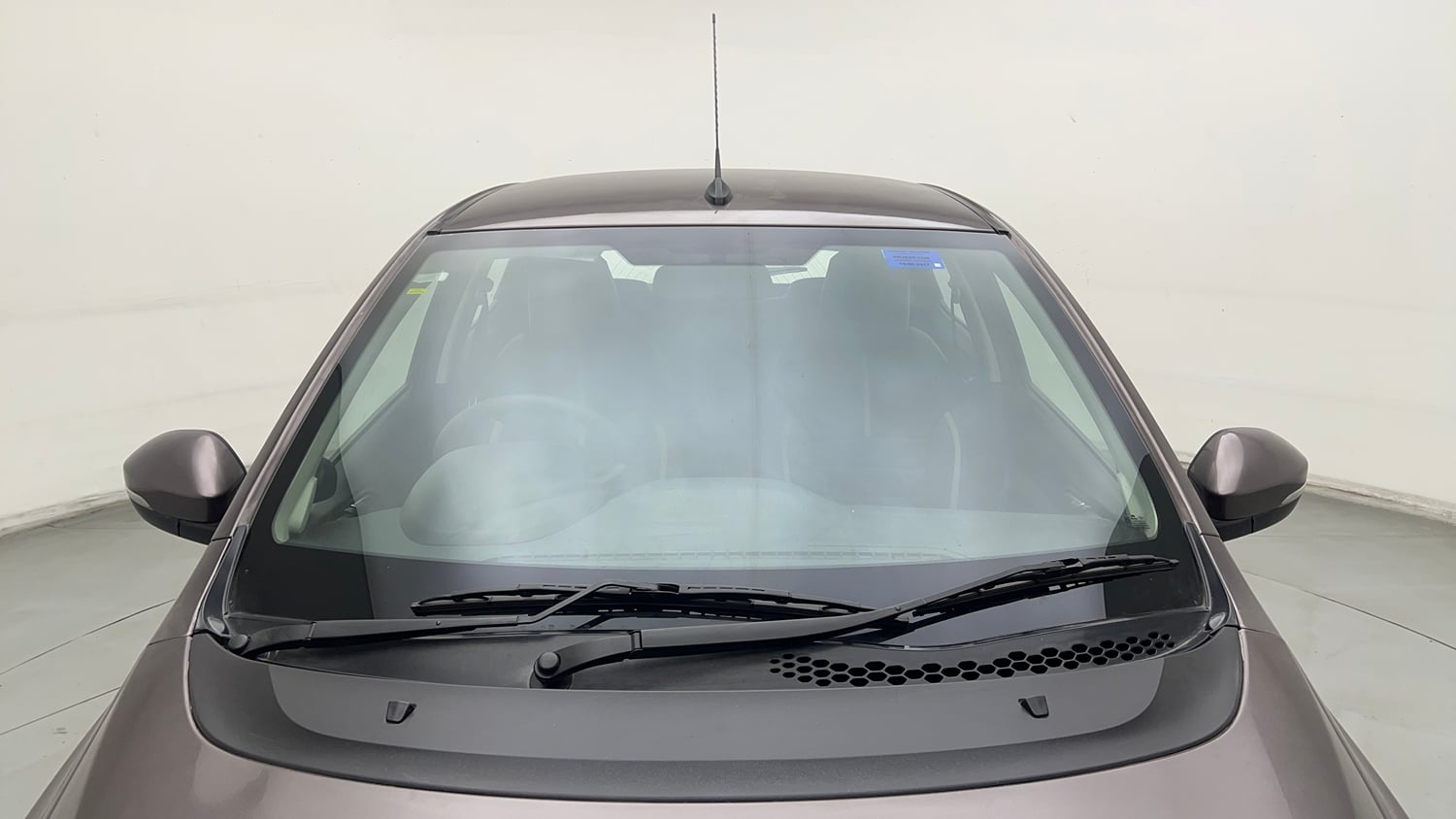 Used 2017 Tata Tiago Revotron XZ Petrol Manual exterior FRONT WINDSHIELD VIEW