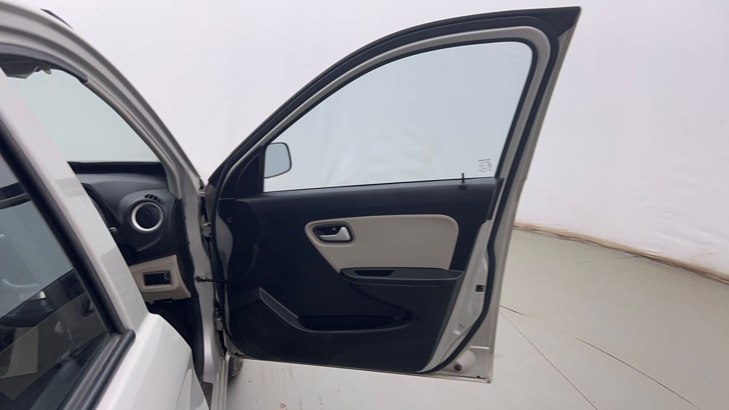 Used 2020 Maruti Suzuki Alto 800 LXi Petrol Manual interior RIGHT FRONT DOOR OPEN VIEW