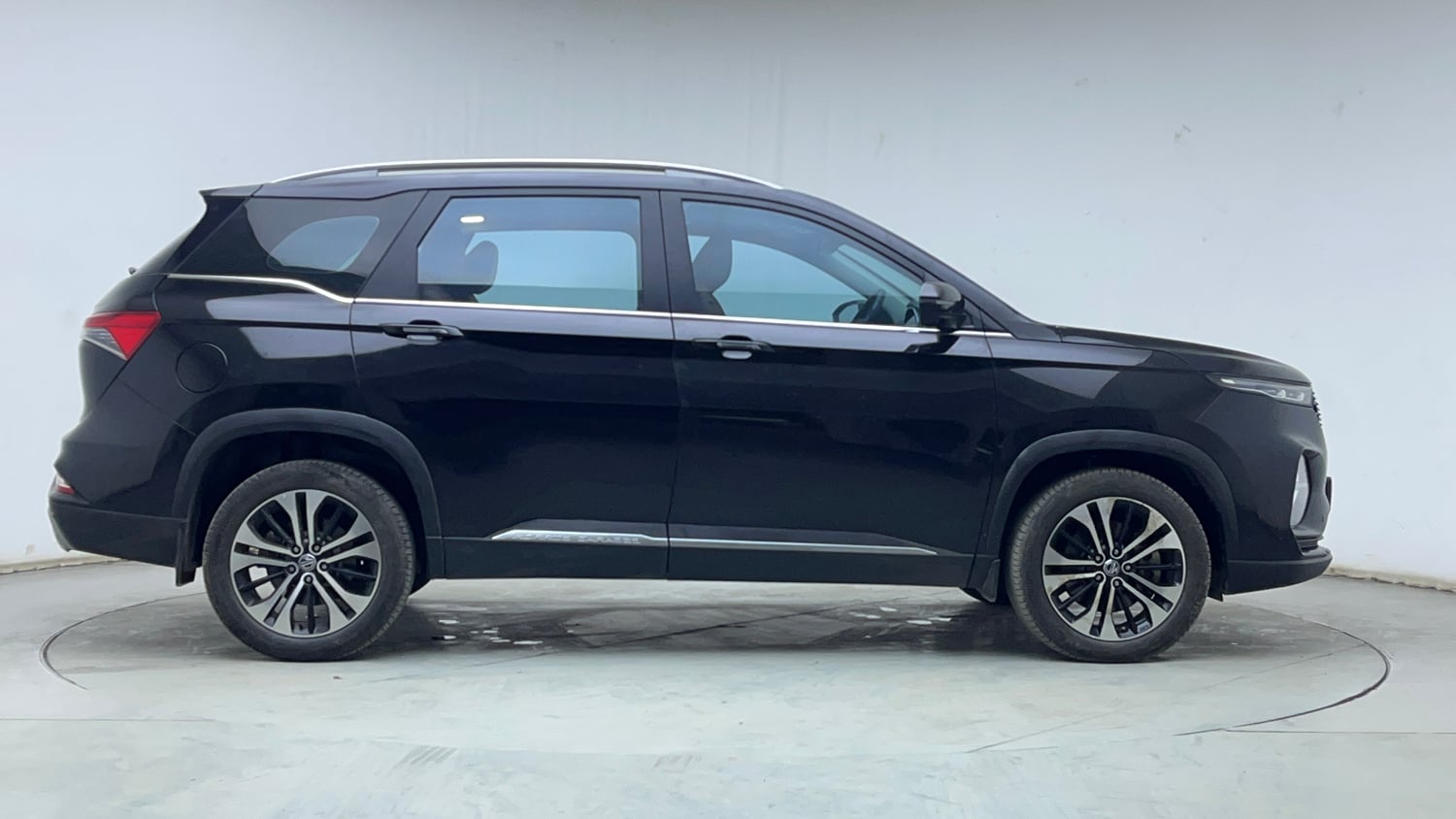 Used 2021 MG Motors Hector Plus Sharp 1.5 Petrol Turbo DCT 6-STR Petrol Automatic exterior RIGHT SIDE VIEW