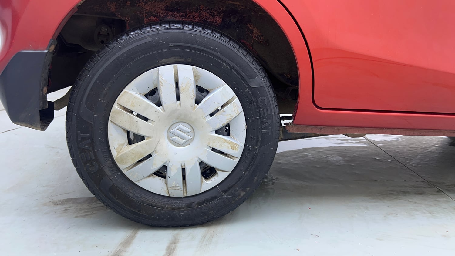 Used 2023 Maruti Suzuki Alto 800 LXi (O) Petrol Manual tyres RIGHT REAR TYRE RIM VIEW