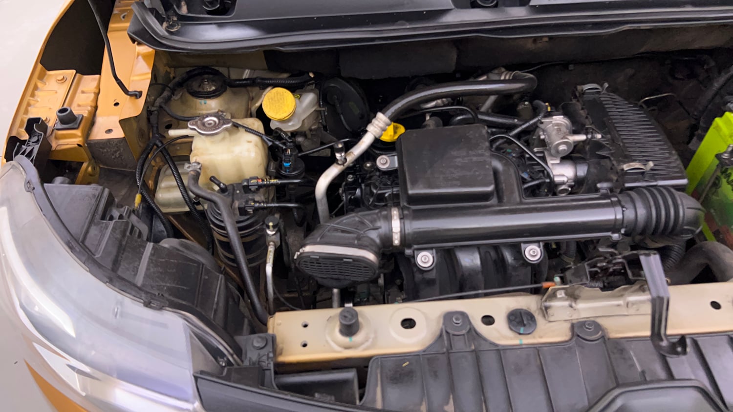 Used 2020 Renault Triber RXZ EASY-R AMT Petrol Automatic engine ENGINE RIGHT SIDE VIEW