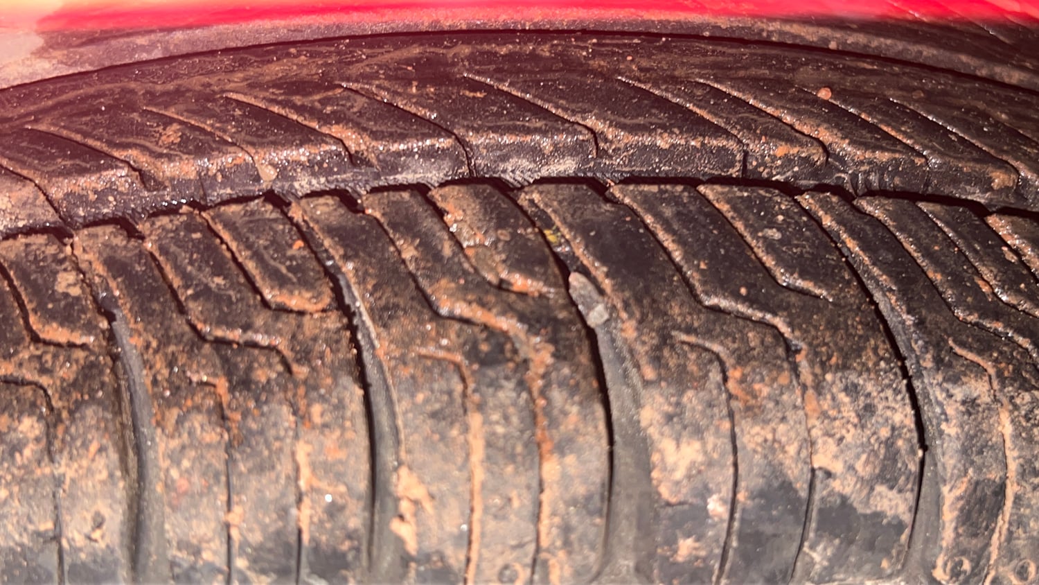Used 2014 Honda Brio S MT Petrol Manual tyres RIGHT REAR TYRE TREAD VIEW
