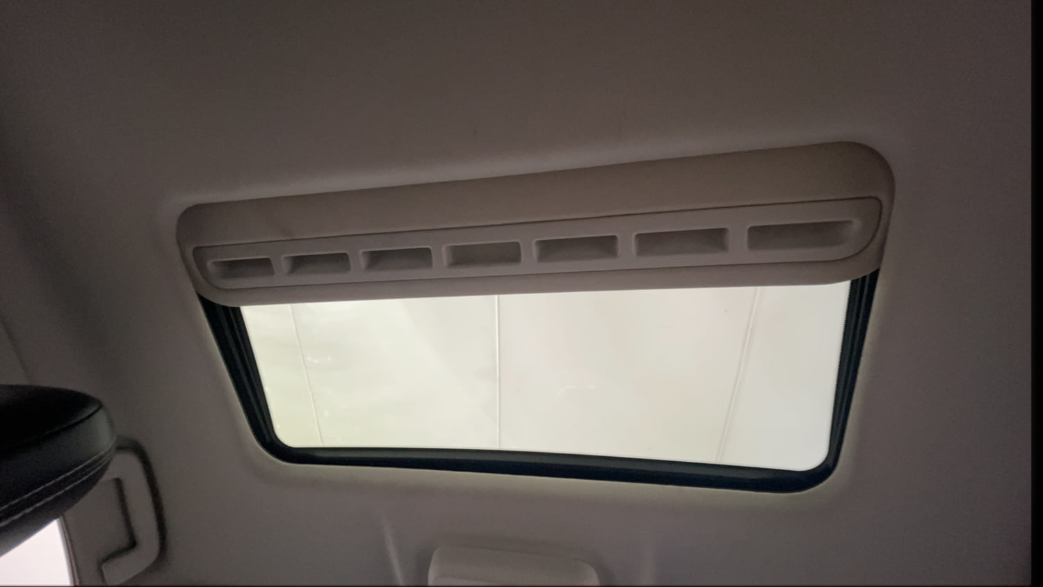 Used 2022 Tata Nexon XZA Plus (S) Petrol Automatic top_features Sunroof