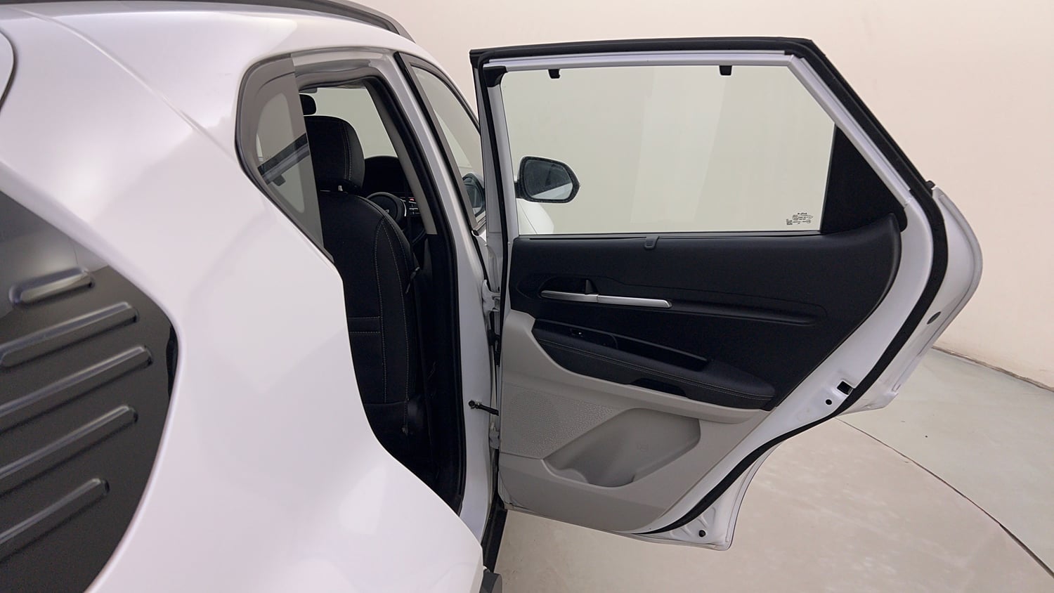 Used 2022 Kia Sonet HTX 1.5 AT Diesel Automatic interior RIGHT REAR DOOR OPEN VIEW