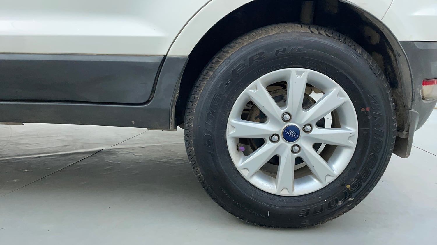 Used 2017 Ford EcoSport Trend+ 1.5L TDCi Diesel Manual tyres LEFT REAR TYRE RIM VIEW