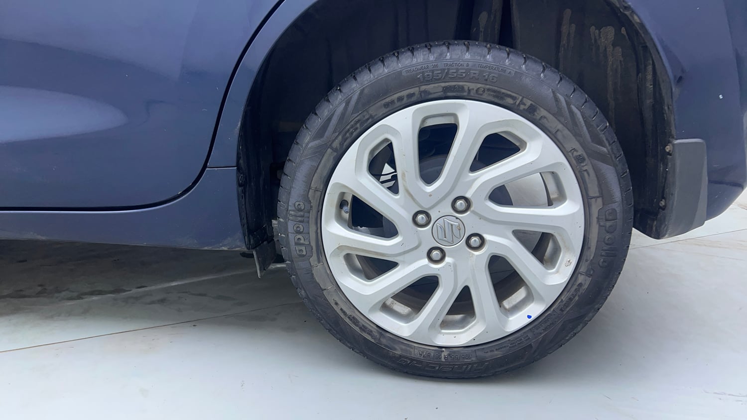 Used 2023 Maruti Suzuki Baleno Zeta MT Petrol Manual tyres LEFT REAR TYRE RIM VIEW