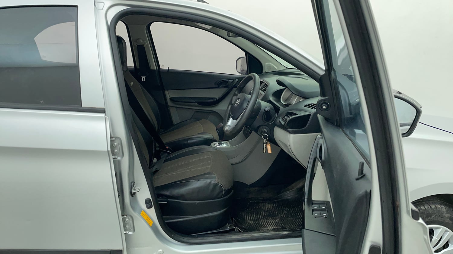Used 2017 Tata Tiago Revotron XTA Petrol Automatic interior RIGHT SIDE FRONT DOOR CABIN VIEW