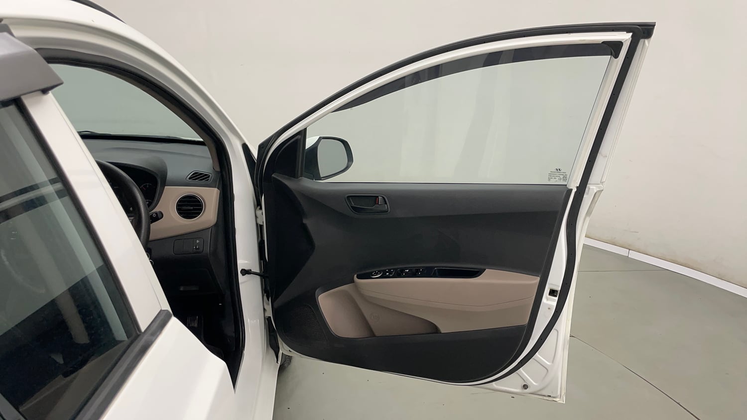 Used 2019 Hyundai Grand i10 Magna 1.2 Kappa VTVT Petrol Manual interior RIGHT FRONT DOOR OPEN VIEW