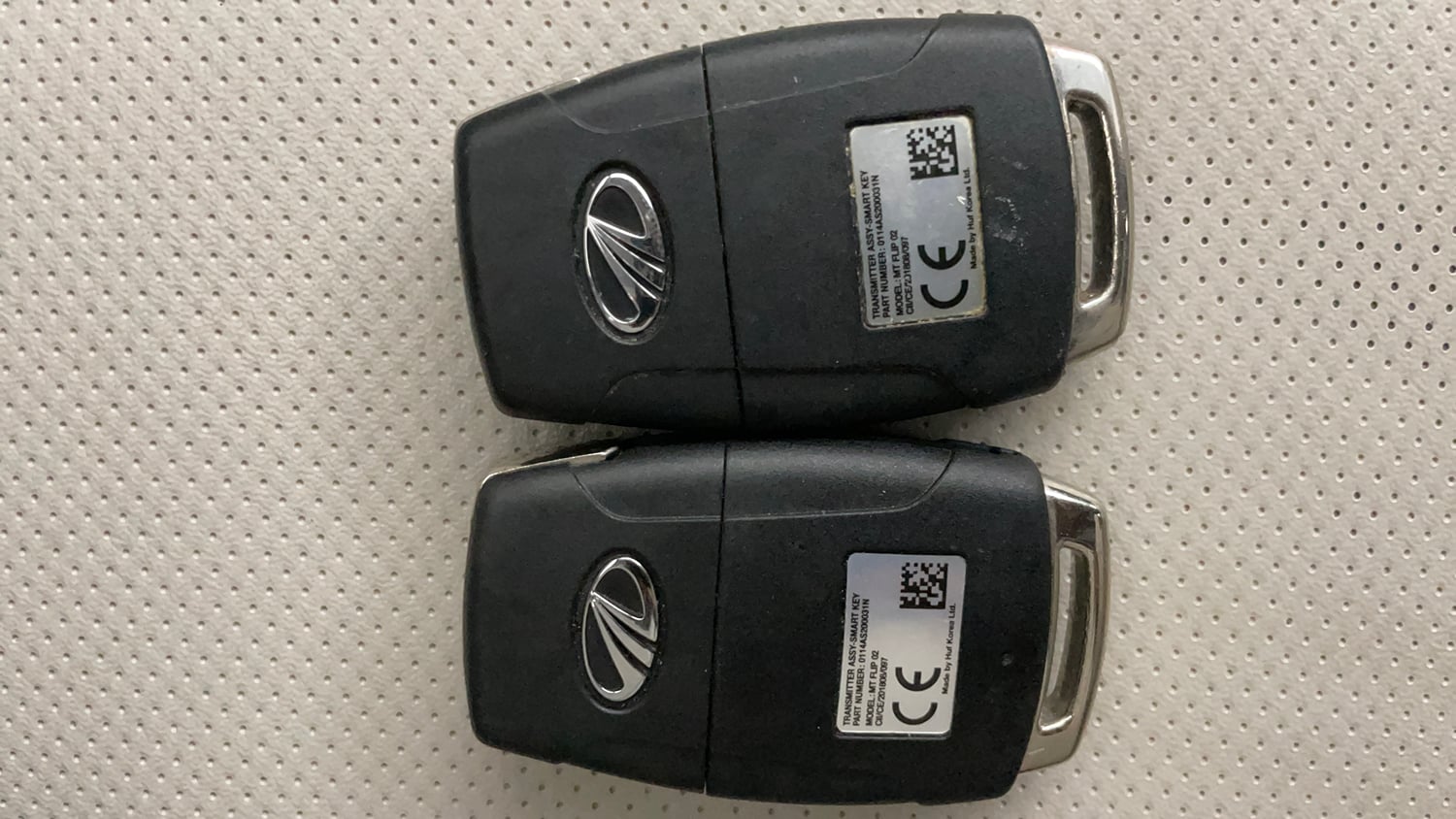 Used 2021 Mahindra XUV 300 W8 (O) 1.2 Petrol AMT Petrol Automatic extra CAR KEY VIEW