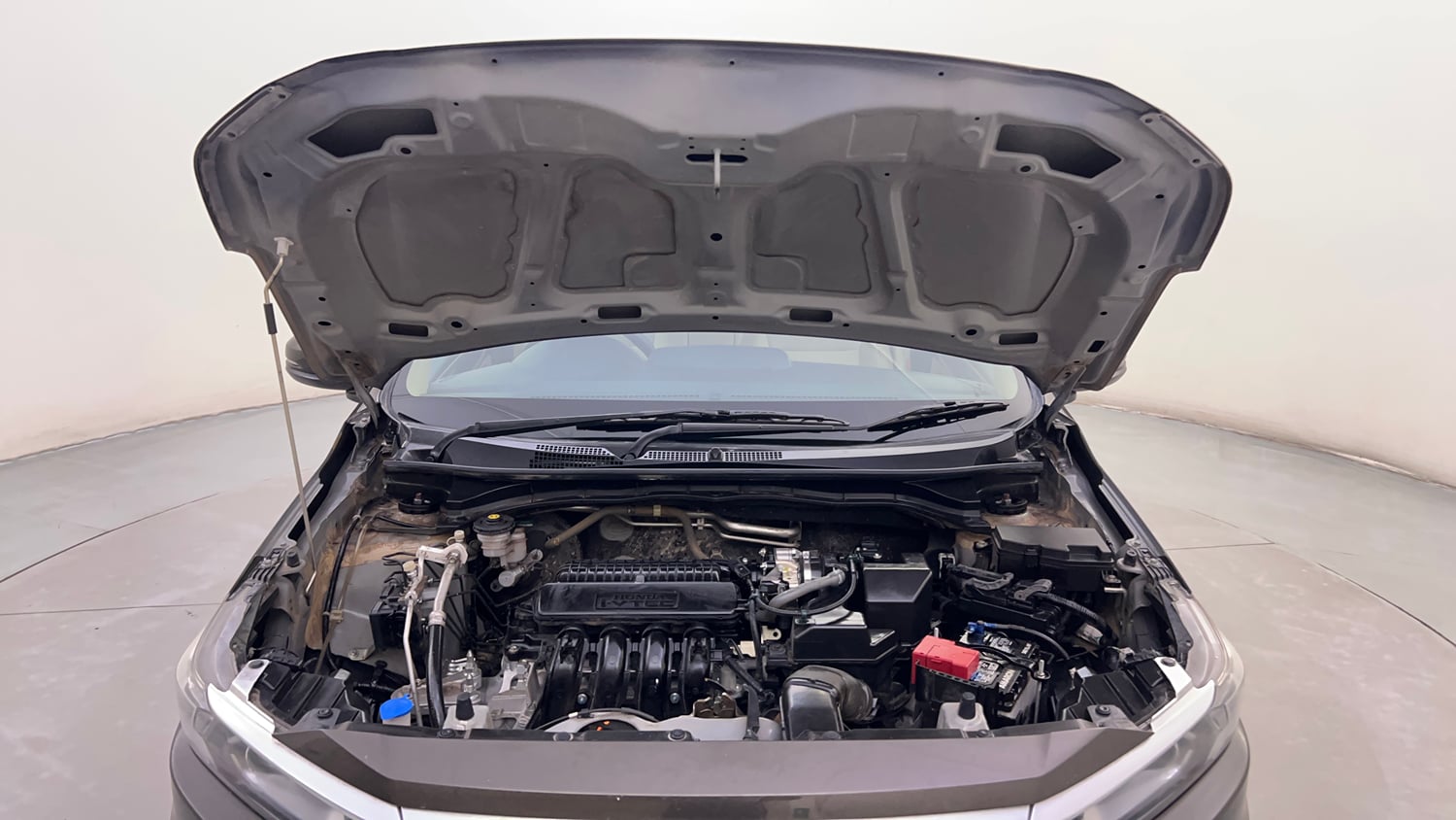 Used 2024 honda Amaze 2nd Generation VX 1.2 Petrol CVT Petrol Automatic engine ENGINE & BONNET OPEN FRONT VIEW