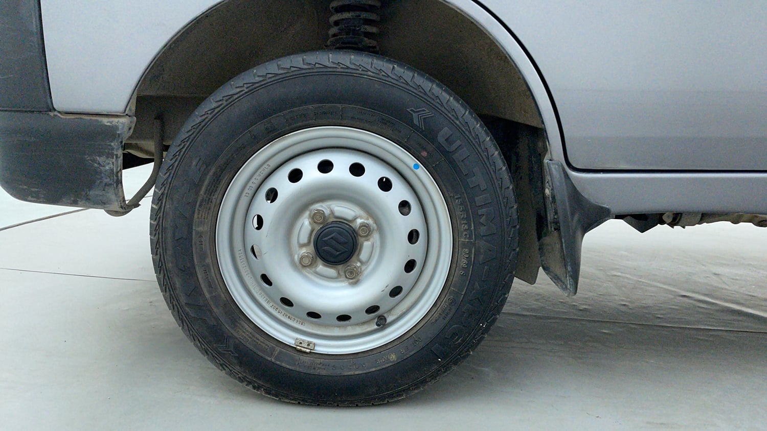 Used 2023 Maruti Suzuki Eeco 5 STR AC Petrol Manual tyres LEFT FRONT TYRE RIM VIEW