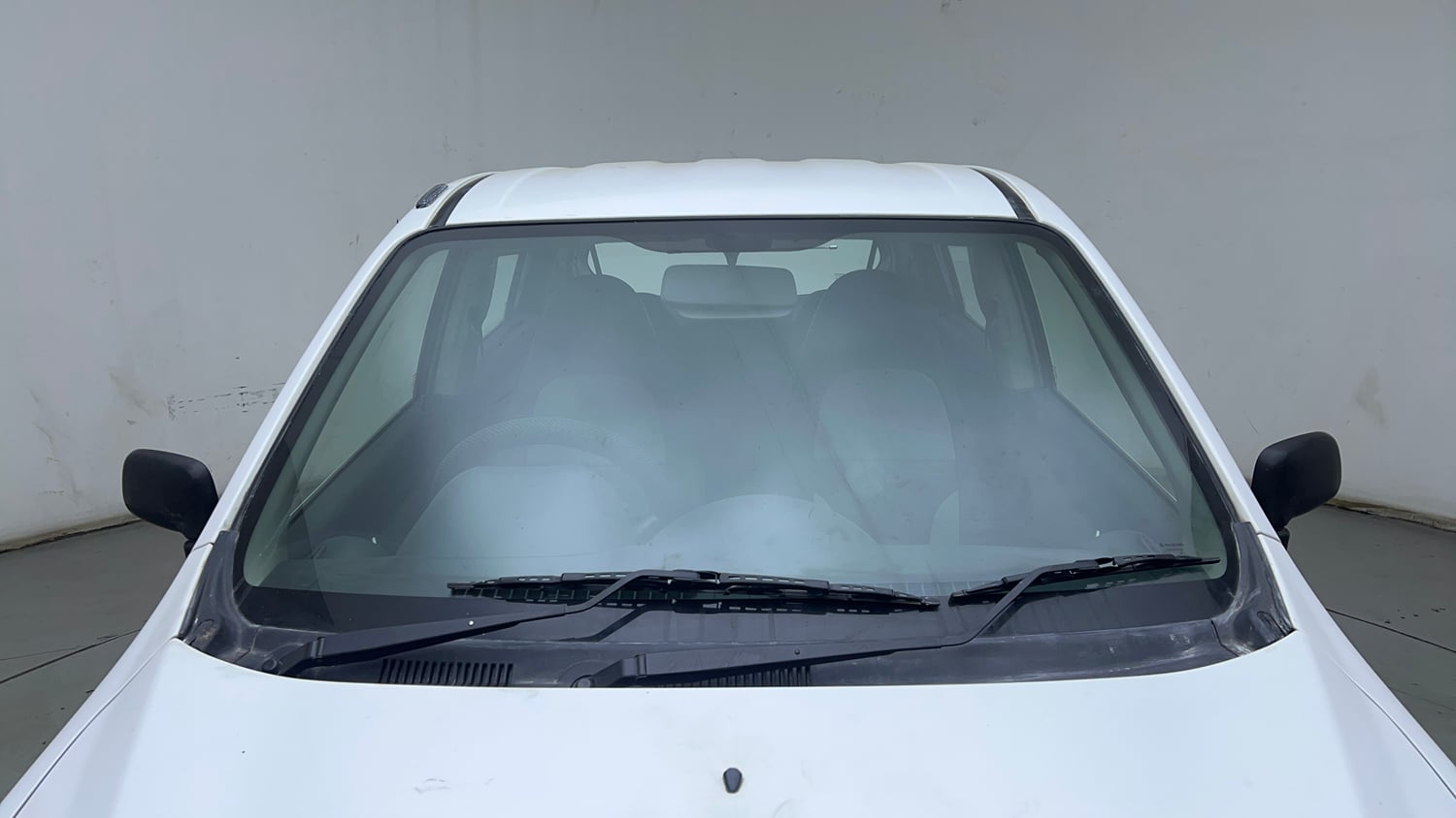 Used 2018 Maruti Suzuki Alto 800 LXi Petrol Manual exterior FRONT WINDSHIELD VIEW
