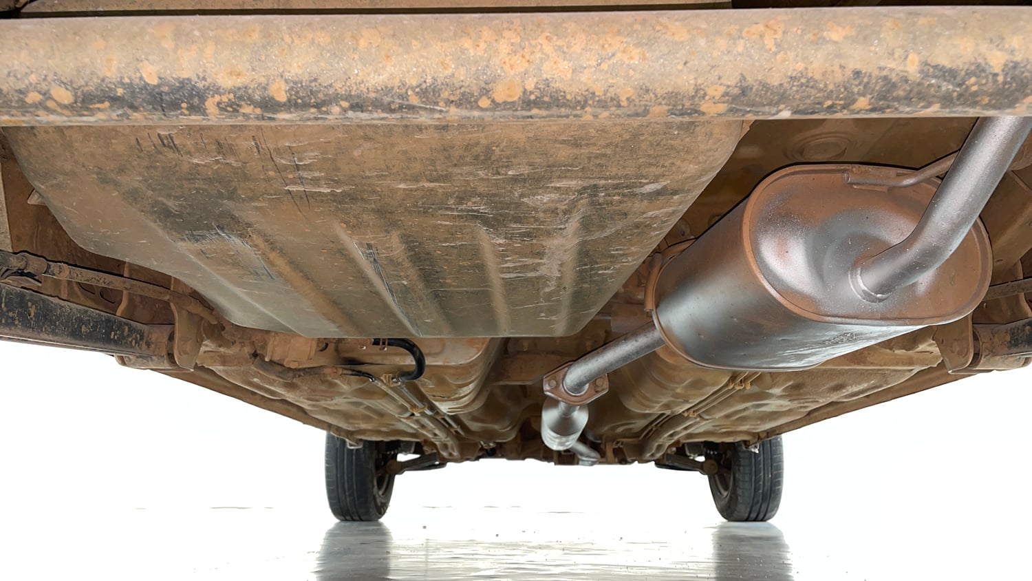 Used 2016 Maruti Suzuki Alto K10 VXi Petrol Manual extra REAR UNDERBODY VIEW (TAKEN FROM REAR)