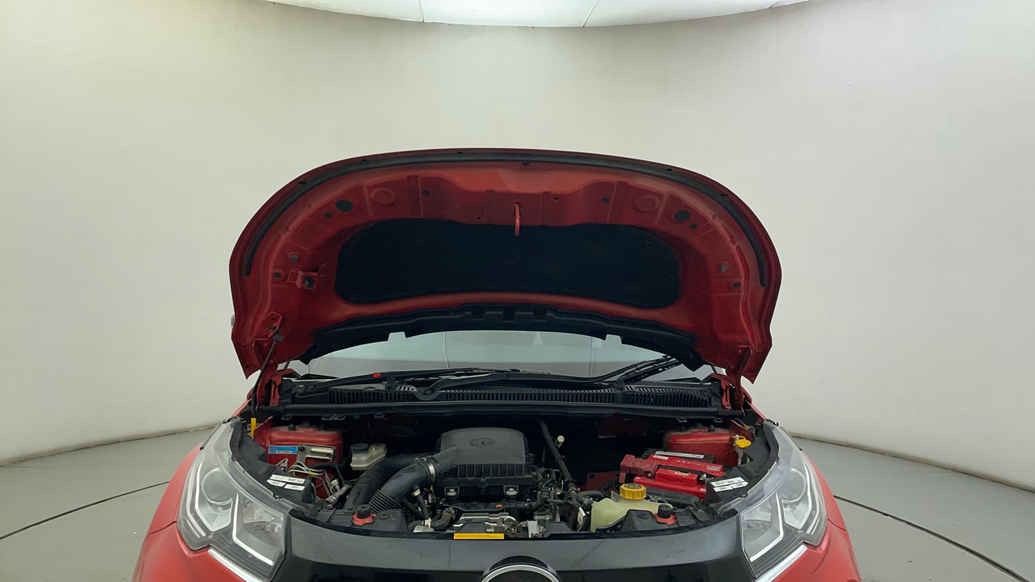 Used 2022 Tata Nexon XZA Plus (S) Petrol Automatic engine ENGINE & BONNET OPEN FRONT VIEW