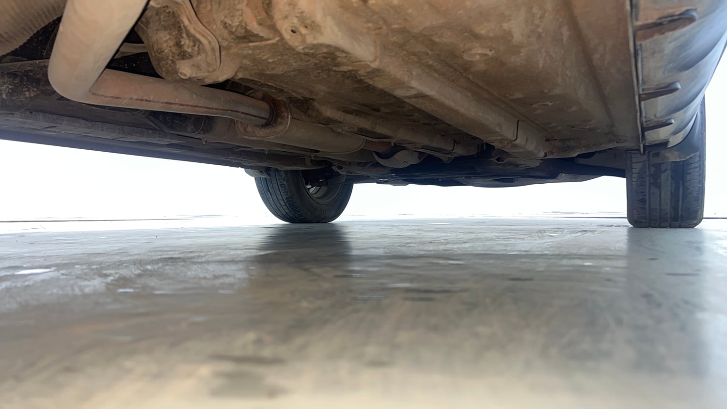 Used 2021 Hyundai Venue SX Plus 1.0 Turbo DCT Petrol Automatic extra REAR RIGHT UNDERBODY VIEW