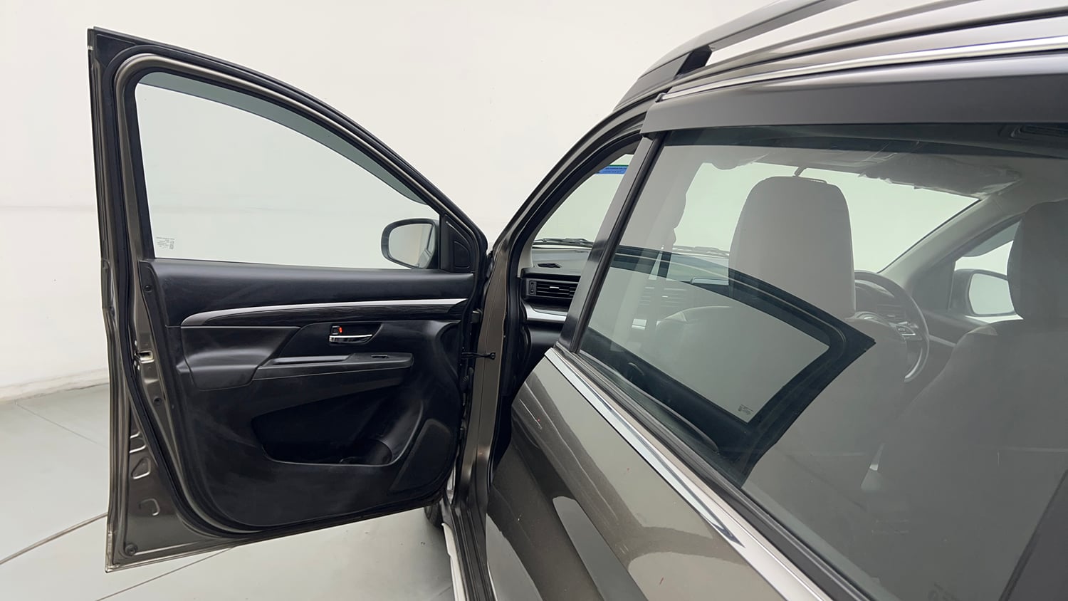 Used 2021 Maruti Suzuki XL6 Zeta MT Petrol Petrol Manual interior LEFT FRONT DOOR OPEN VIEW