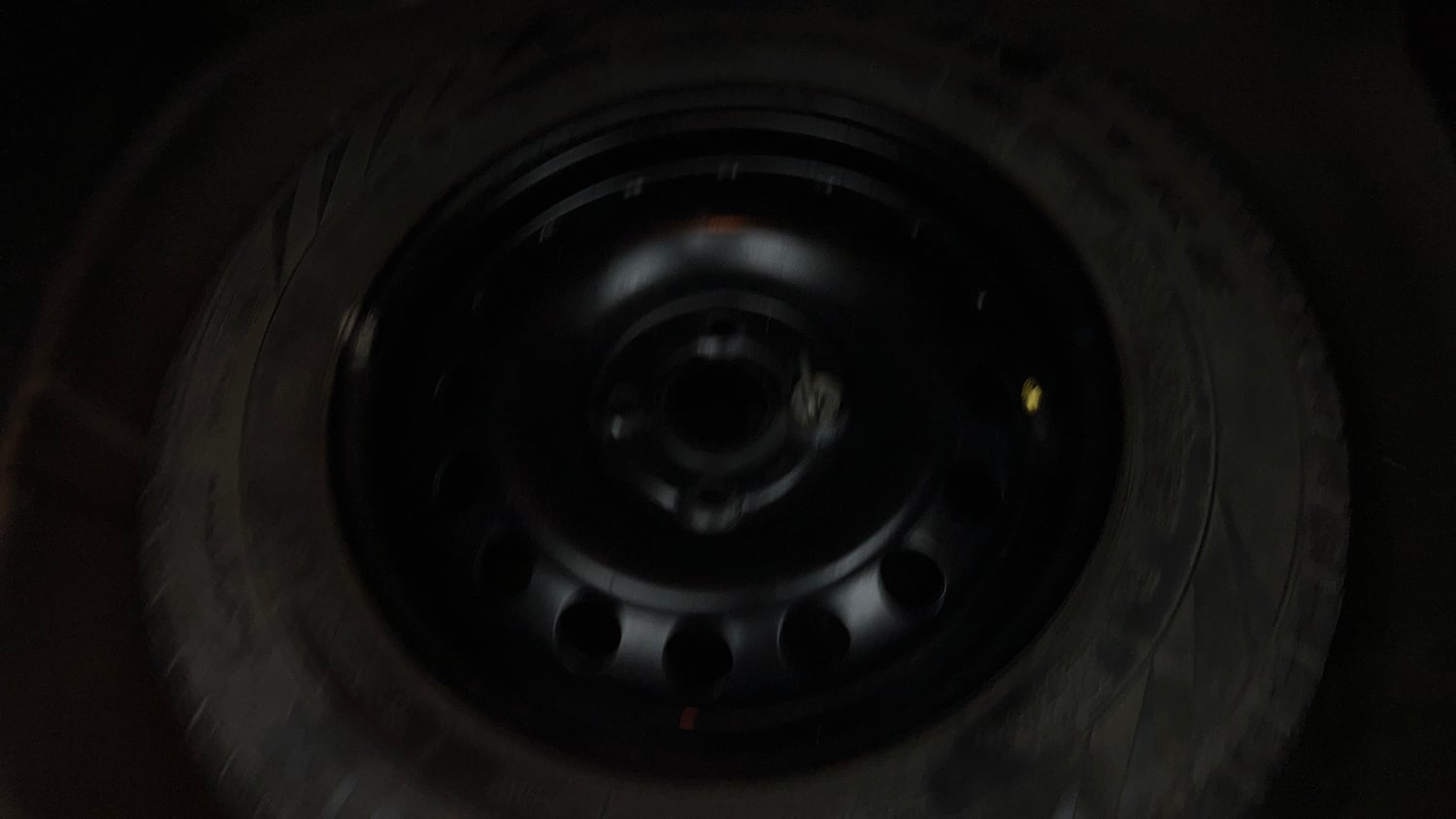 Used 2015 Maruti Suzuki Swift Dzire VXI Petrol Manual tyres SPARE TYRE VIEW
