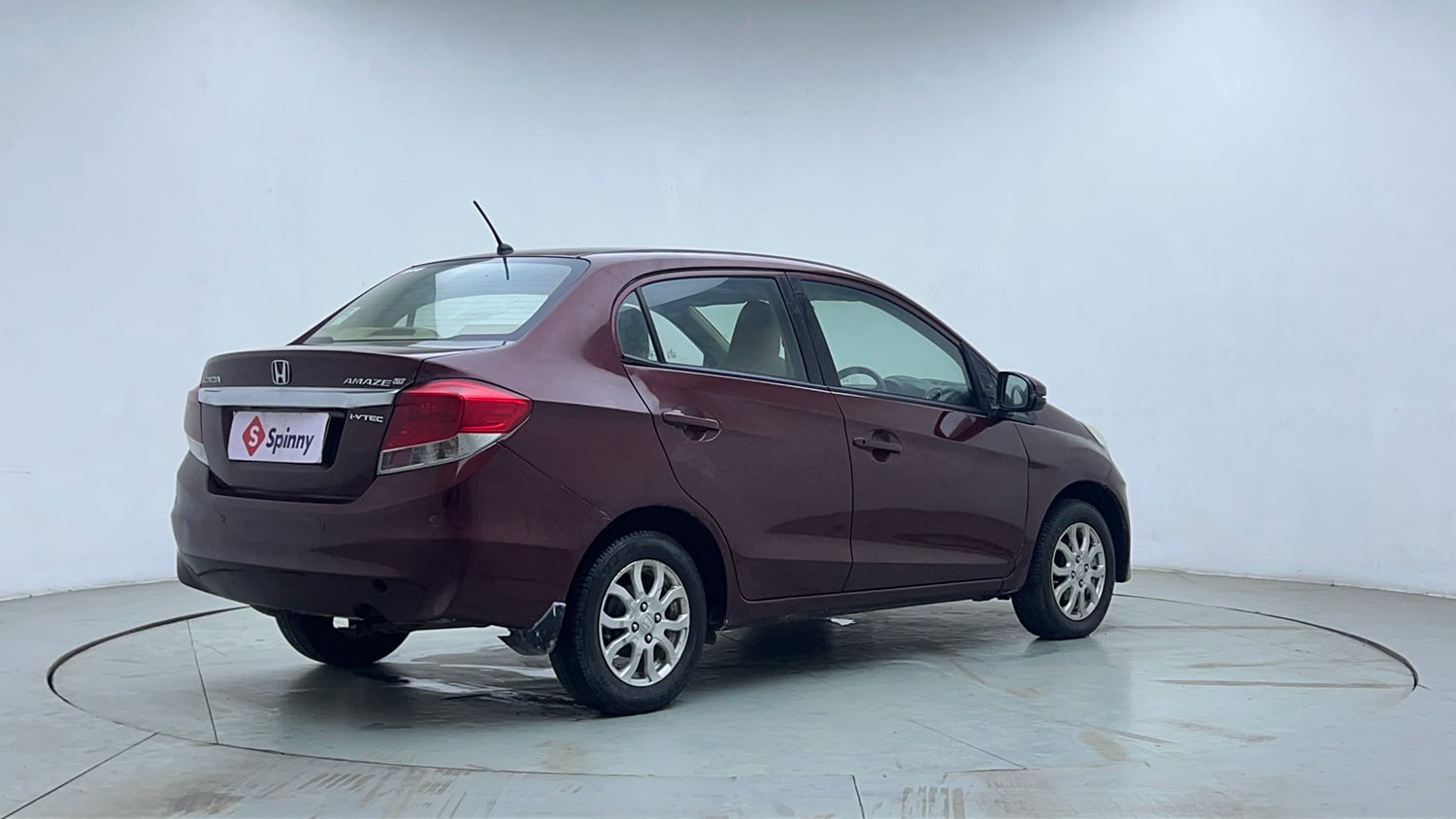 Used 2016 Honda Amaze 1.2 VX AT i-VTEC Petrol Automatic exterior RIGHT REAR CORNER VIEW