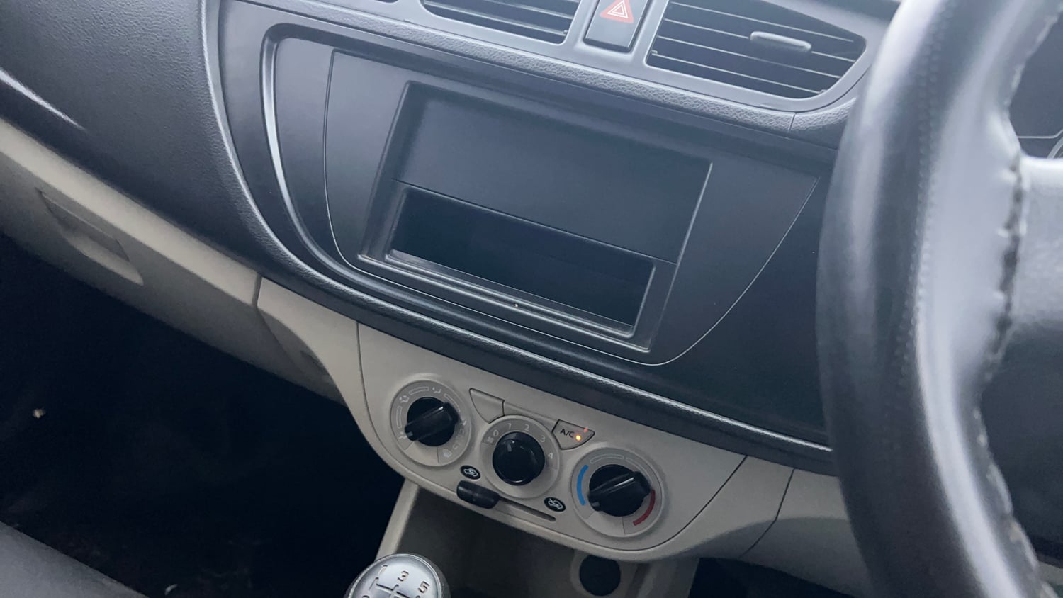 Used 2020 Maruti Suzuki Alto 800 LXi Petrol Manual interior MUSIC SYSTEM & AC CONTROL VIEW