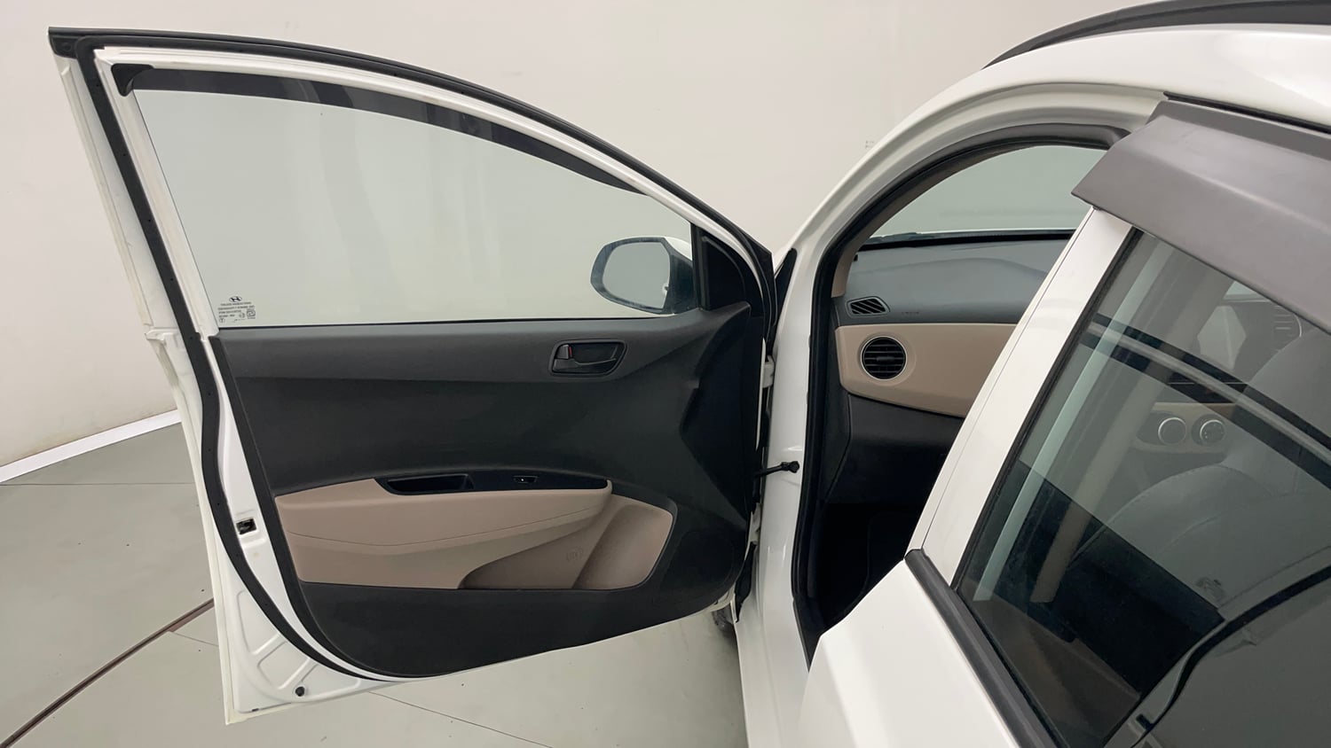 Used 2019 Hyundai Grand i10 Magna 1.2 Kappa VTVT Petrol Manual interior LEFT FRONT DOOR OPEN VIEW