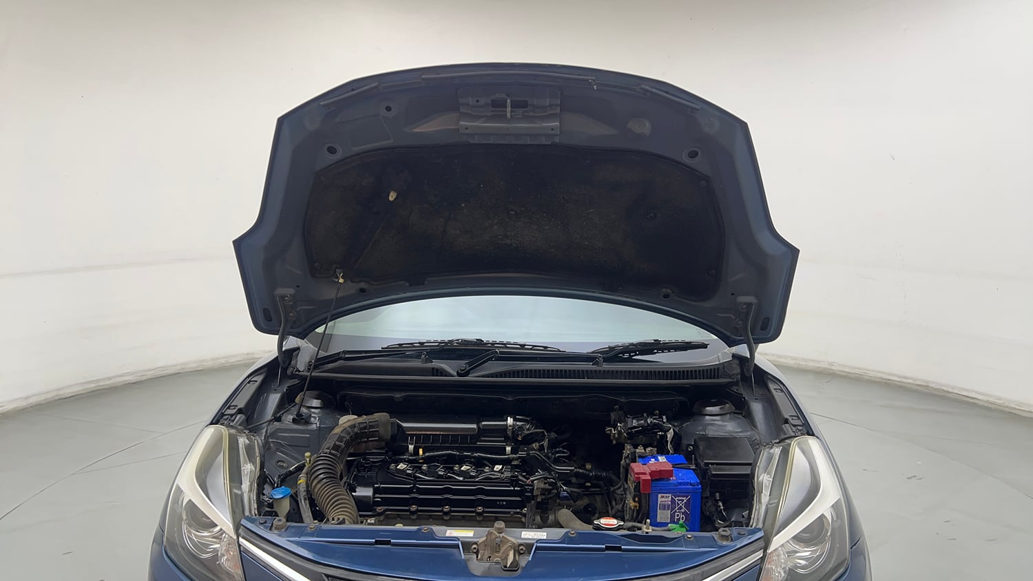 Used 2016 Maruti Suzuki Baleno Alpha 1.2 Petrol Manual engine ENGINE & BONNET OPEN FRONT VIEW