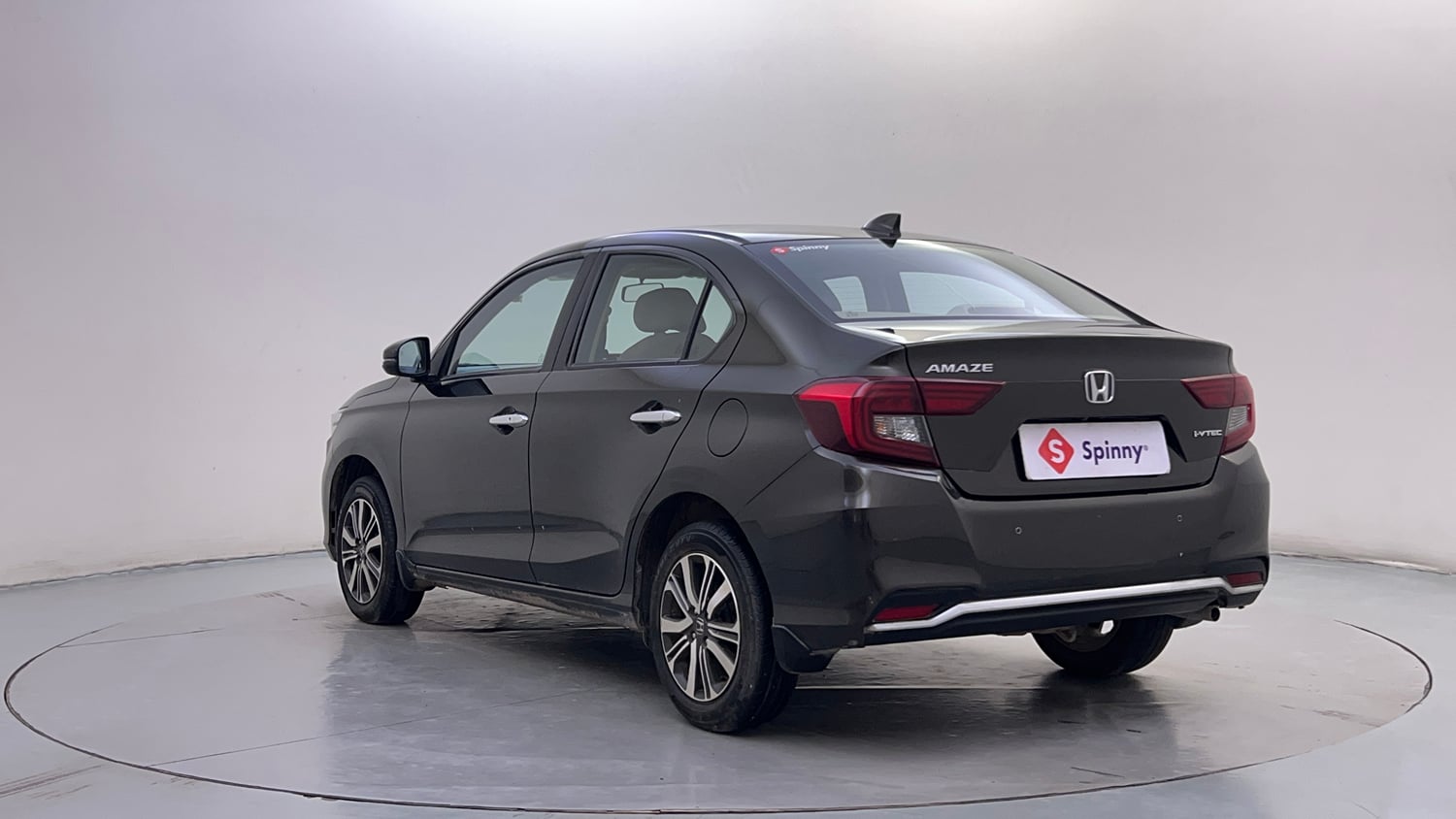 Used 2024 honda Amaze 2nd Generation VX 1.2 Petrol CVT Petrol Automatic exterior LEFT REAR CORNER VIEW