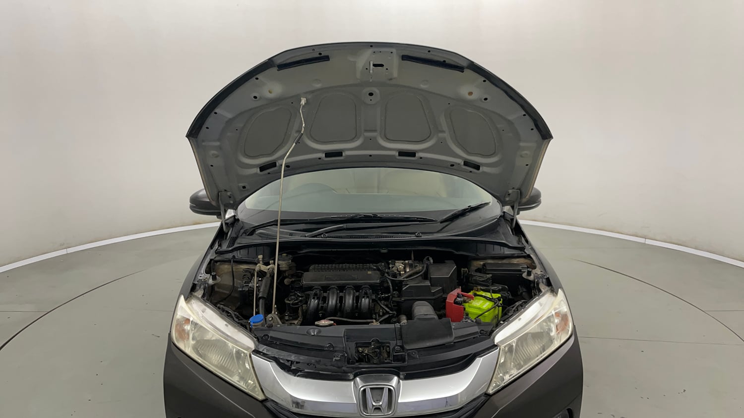 Used 2016 Honda City VX Petrol Manual engine ENGINE & BONNET OPEN FRONT VIEW