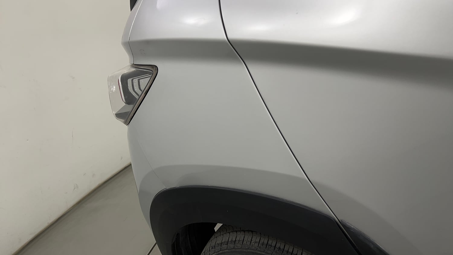 Used 2019 Mahindra KUV100 NXT K6 Plus 6 STR Petrol Manual dents MINOR SCRATCH