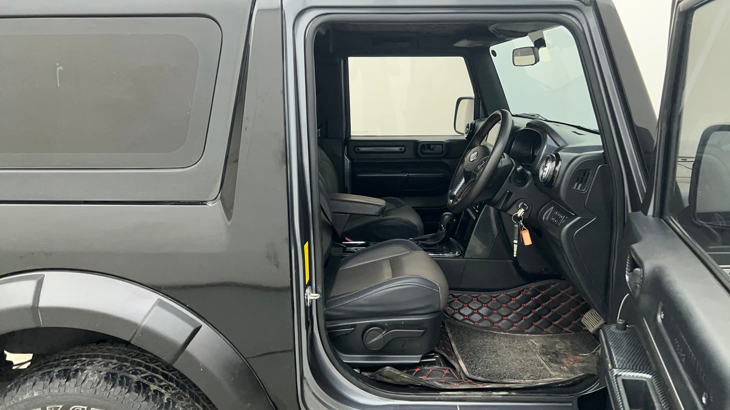 Used 2022 mahindra Thar LX Hard Top Petrol AT 4WD Petrol Automatic interior RIGHT SIDE FRONT DOOR CABIN VIEW