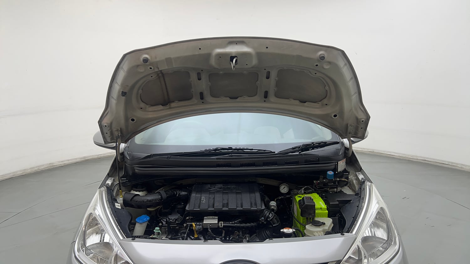Used 2018 Hyundai Grand i10 Magna 1.2 Kappa VTVT CNG (outside fitted) Cng Manual engine ENGINE & BONNET OPEN FRONT VIEW