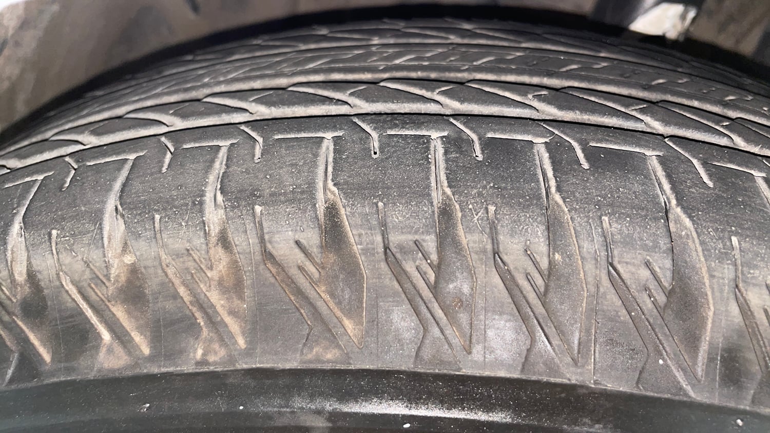 Used 2017 Ford EcoSport Trend+ 1.5L TDCi Diesel Manual tyres LEFT FRONT TYRE TREAD VIEW