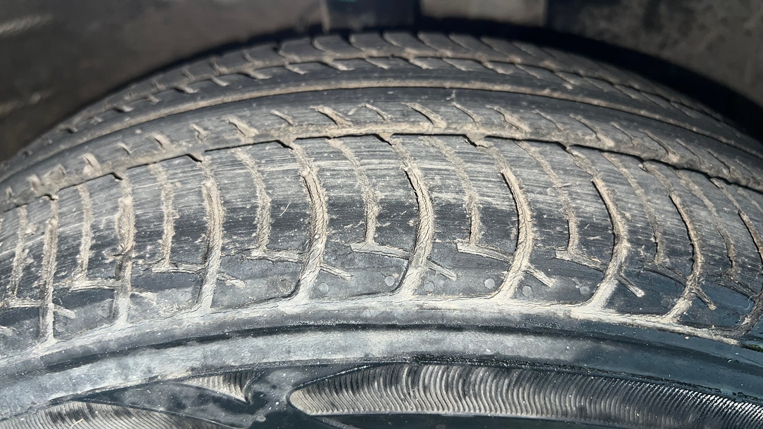 Used 2020 Maruti Suzuki Wagon R VXi 1.2 Petrol Manual tyres RIGHT FRONT TYRE TREAD VIEW