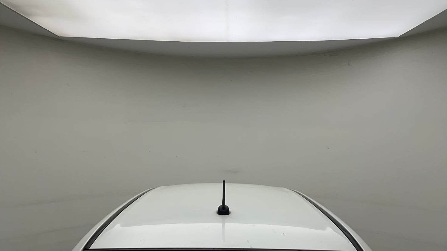 Used 2015 Maruti Suzuki Swift Dzire VXI Petrol Manual exterior EXTERIOR ROOF VIEW