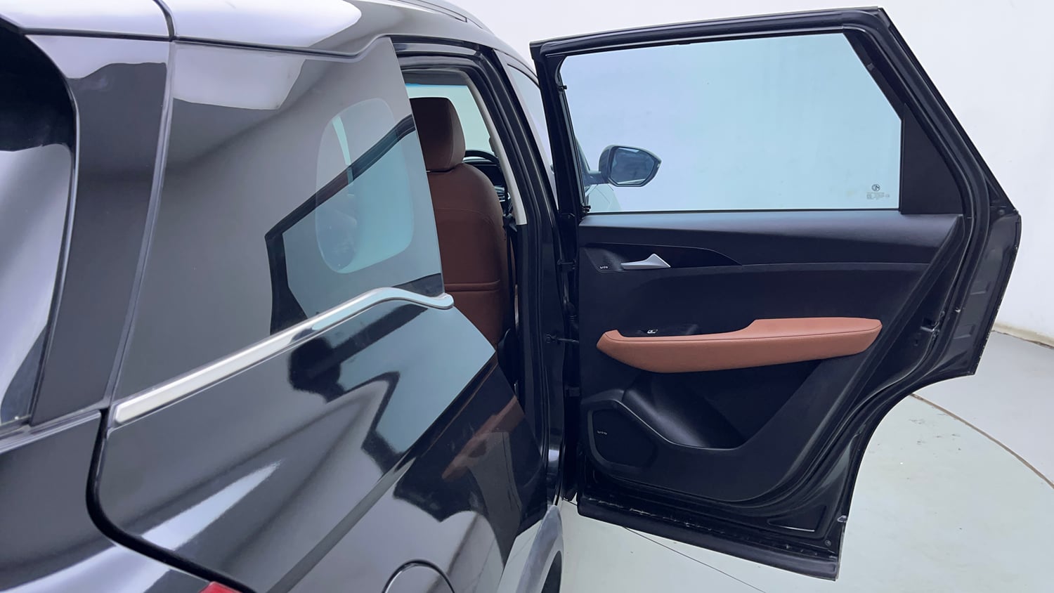Used 2021 MG Motors Hector Plus Sharp 1.5 Petrol Turbo DCT 6-STR Petrol Automatic interior RIGHT REAR DOOR OPEN VIEW