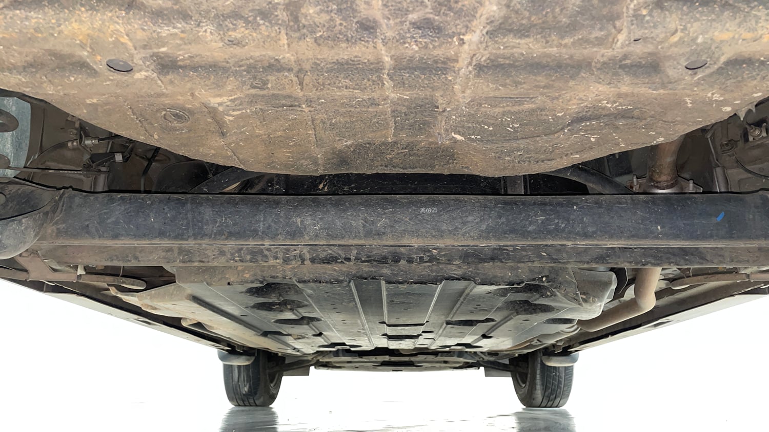 Used 2024 Honda Elevate V MT Petrol Manual extra REAR UNDERBODY VIEW (TAKEN FROM REAR)