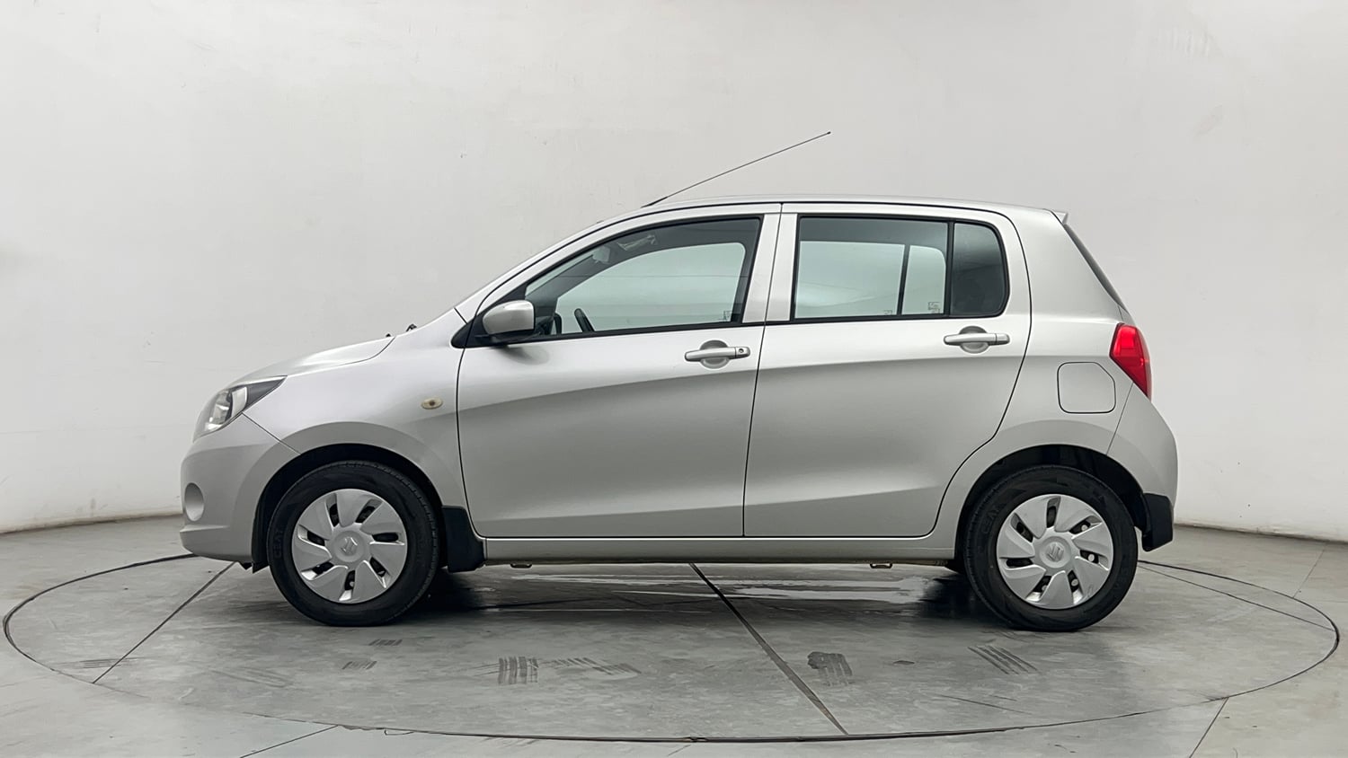Used 2014 Maruti Suzuki Celerio VXi Petrol Manual exterior LEFT SIDE VIEW