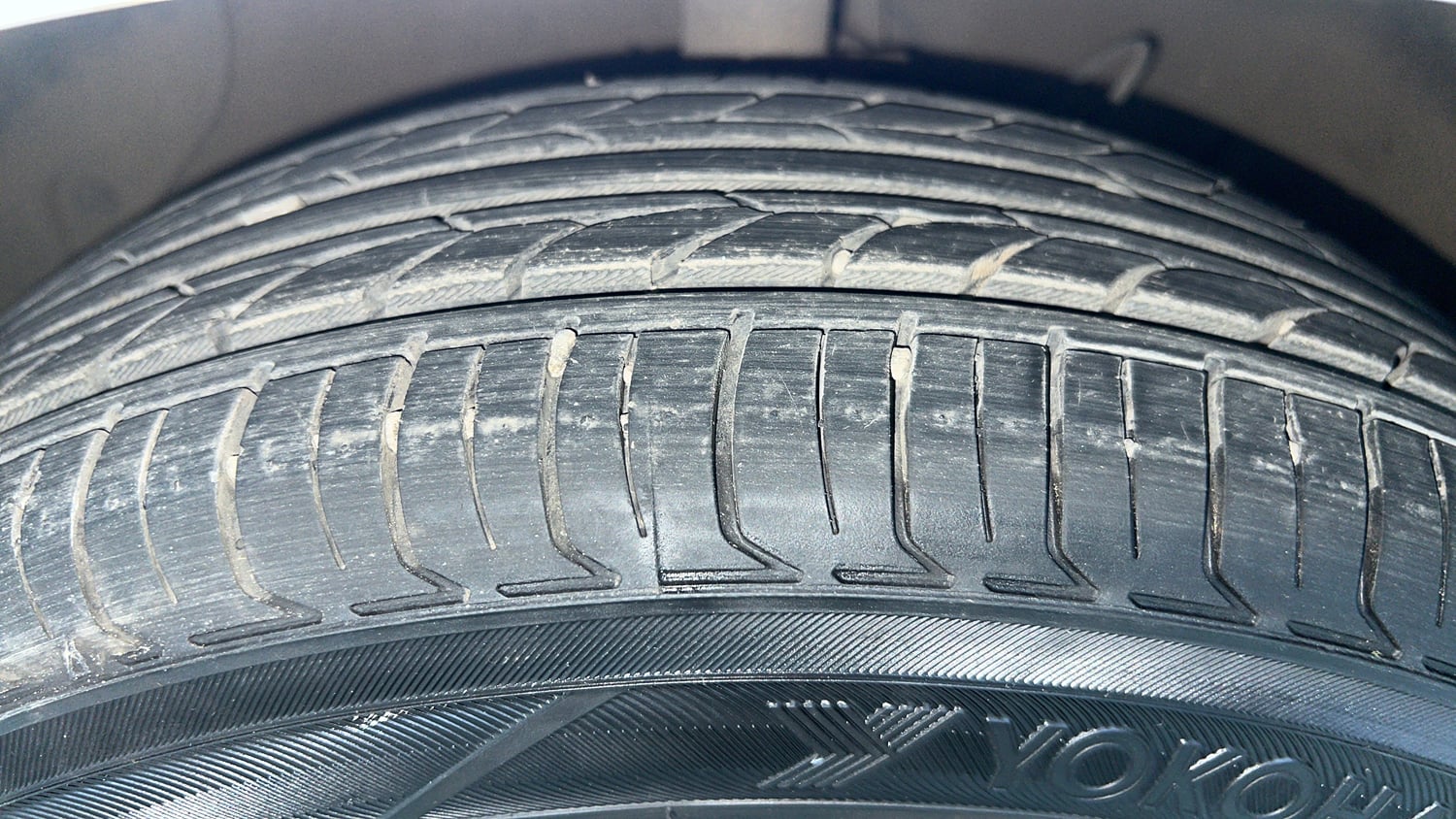Used 2019 Hyundai Grand i10 Nios Sportz AMT 1.2 Kappa VTVT Petrol Automatic tyres LEFT FRONT TYRE TREAD VIEW