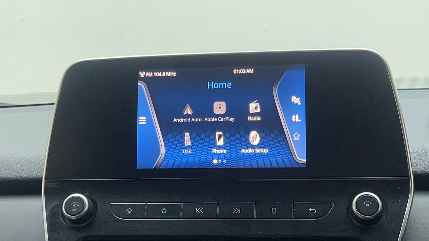 Used 2023 Tata Safari XM Diesel Manual top_features Touch screen infotainment system