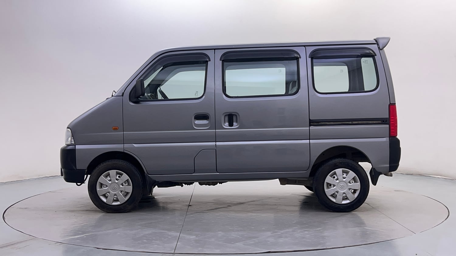 Used 2024 Maruti Suzuki Eeco 5 STR AC Petrol Manual exterior LEFT SIDE VIEW