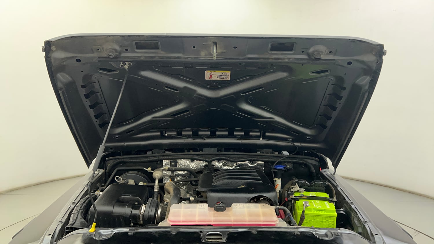 Used 2022 mahindra Thar LX Hard Top Petrol AT 4WD Petrol Automatic engine ENGINE & BONNET OPEN FRONT VIEW