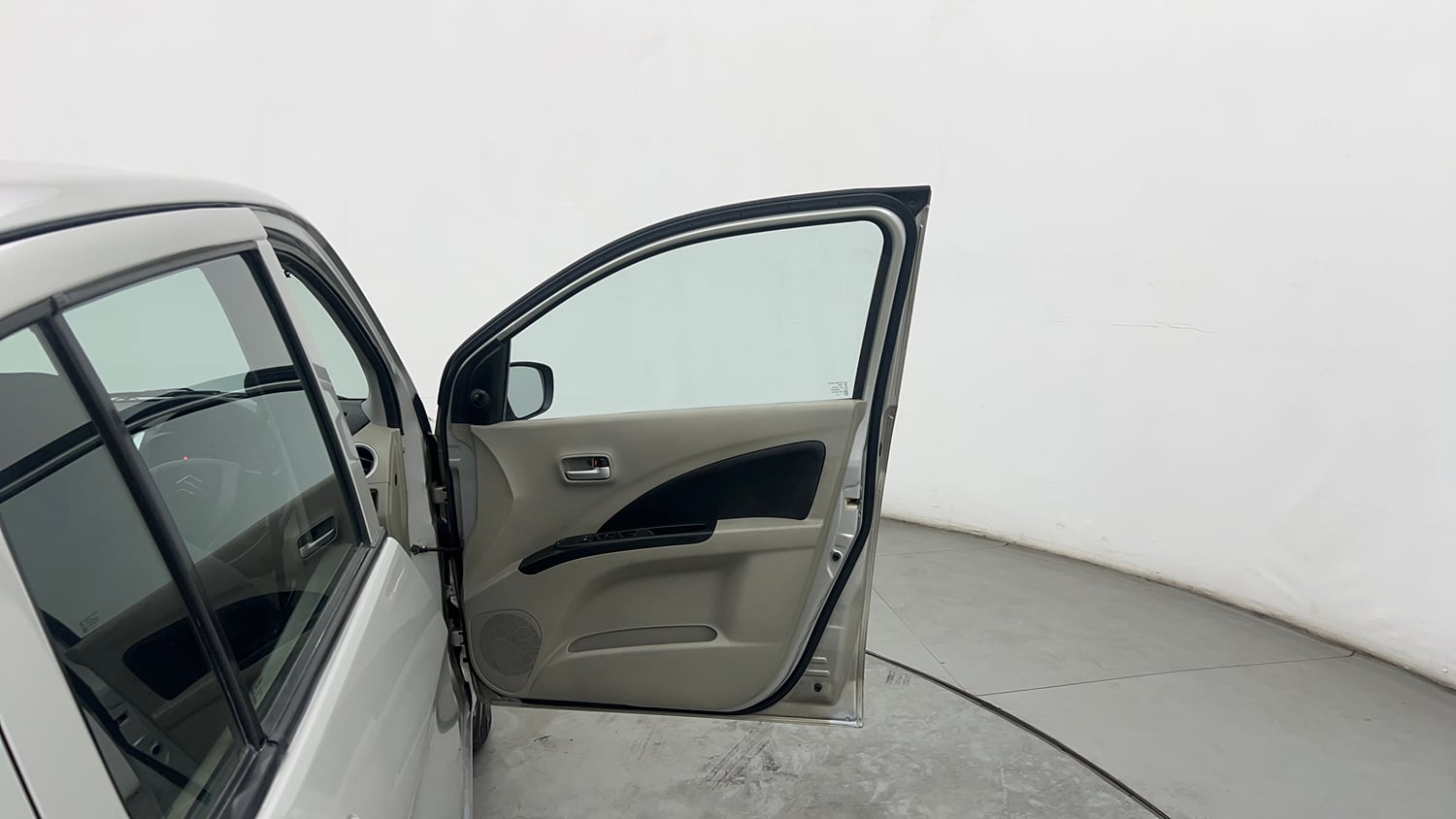 Used 2014 Maruti Suzuki Celerio VXi Petrol Manual interior RIGHT FRONT DOOR OPEN VIEW
