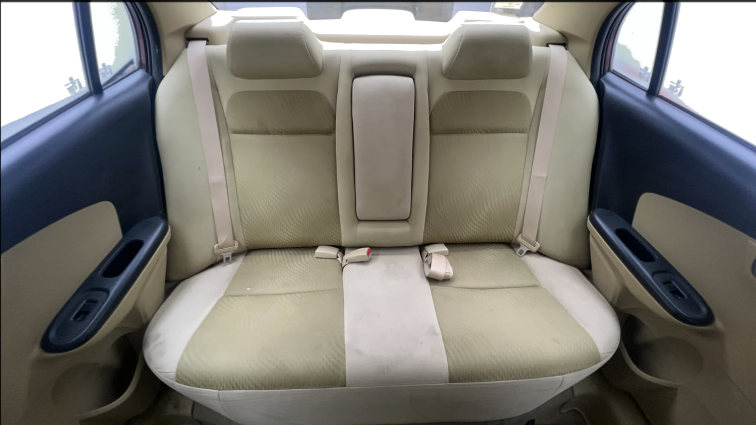 Used 2016 Honda Amaze 1.2 VX AT i-VTEC Petrol Automatic interior REAR SEAT CONDITION VIEW