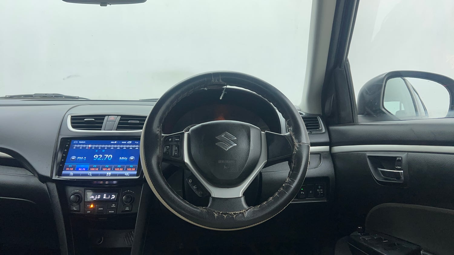 Used 2016 Maruti Suzuki Swift ZXi Petrol Manual interior STEERING VIEW