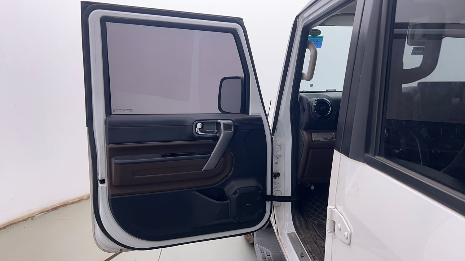 Used 2025 Mahindra Thar Roxx AX7 L Diesel AT 4WD Diesel Automatic interior LEFT FRONT DOOR OPEN VIEW