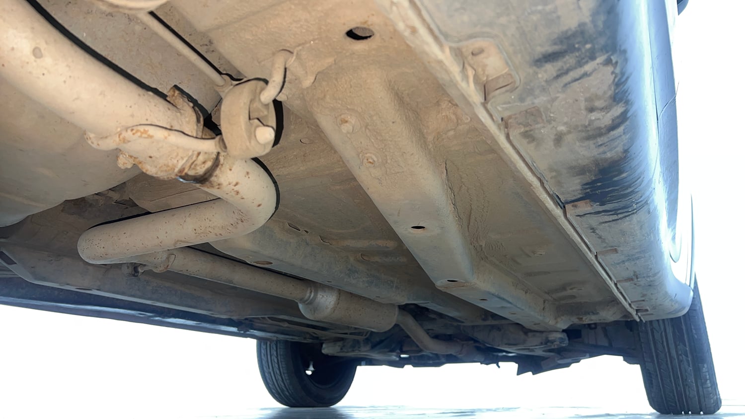 Used 2019 Tata Nexon XM Petrol Manual extra REAR RIGHT UNDERBODY VIEW