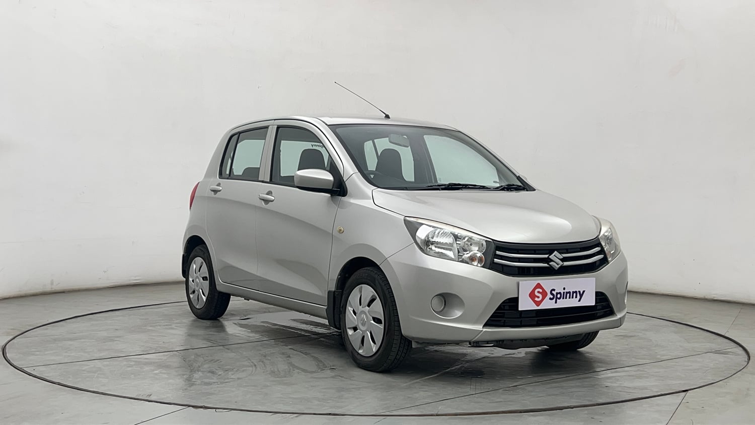 Used 2014 Maruti Suzuki Celerio VXi Petrol Manual exterior RIGHT FRONT CORNER VIEW