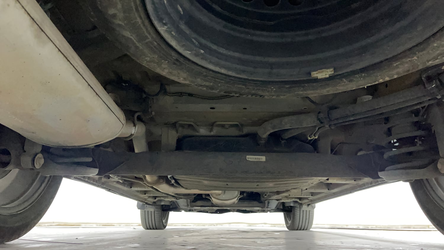 Used 2021 MG Motors Hector Plus Sharp 1.5 Petrol Turbo DCT 6-STR Petrol Automatic extra REAR UNDERBODY VIEW (TAKEN FROM REAR)