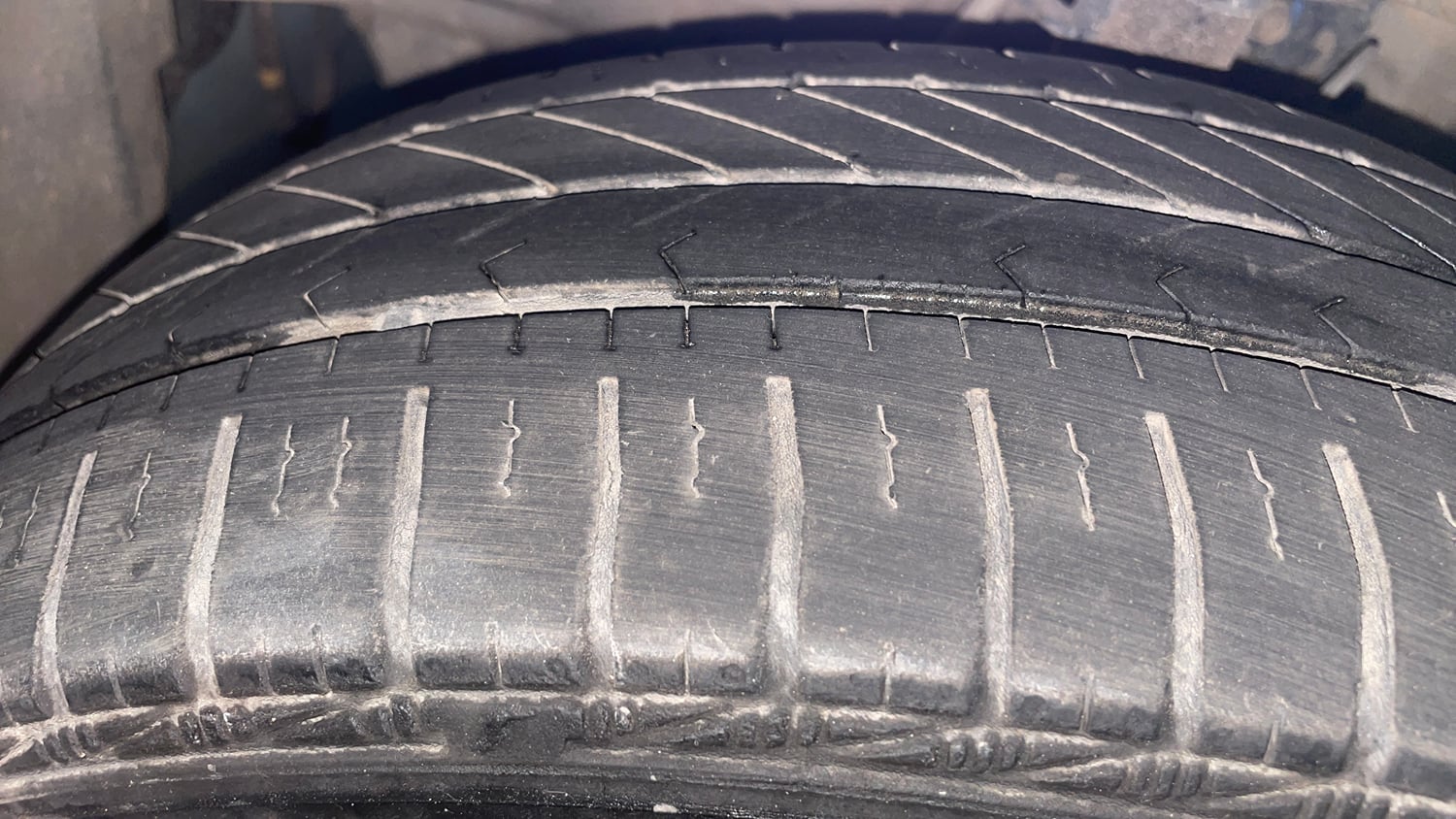 Used 2017 Honda Amaze 1.5 S i-DTEC Diesel Manual tyres LEFT FRONT TYRE TREAD VIEW