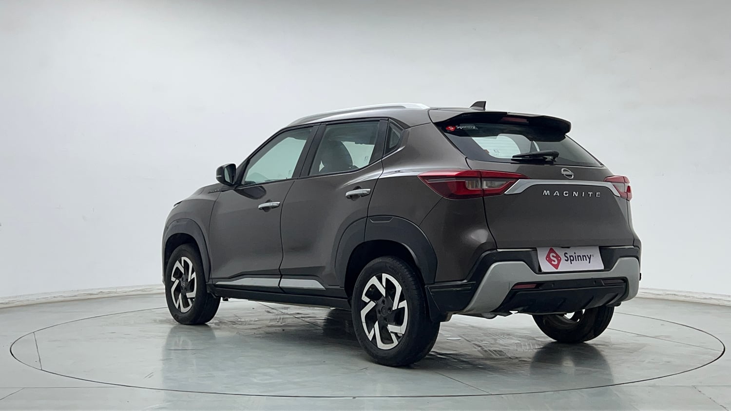 Used 2022 Nissan Magnite XV Petrol Manual exterior LEFT REAR CORNER VIEW