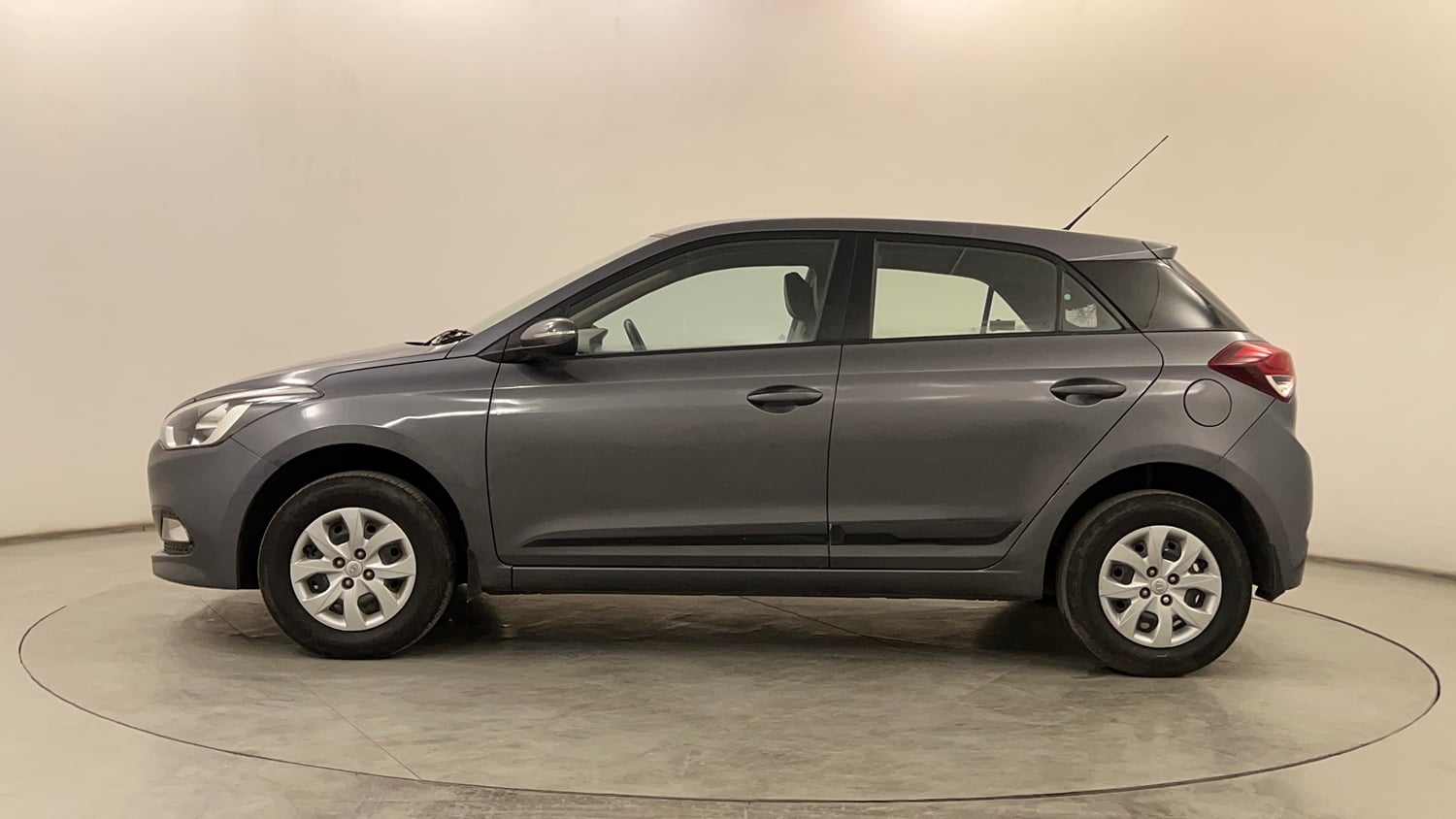 Used 2017 Hyundai Elite i20 Sportz 1.2 Petrol Manual exterior LEFT SIDE VIEW